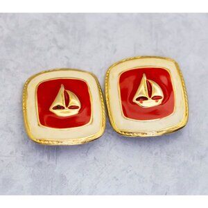 Vintage Victorian Square Yacht - Shaped Gold Tone Clip On Earrings - CS1